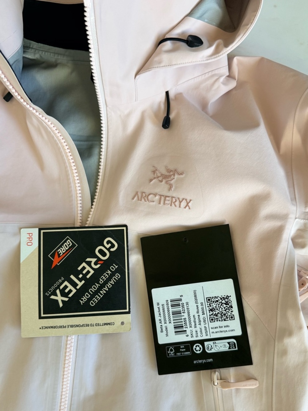Arc'teryx Women’s BETA AR JACKET pro-level protective hardshell Size M - Picture 3 of 17
